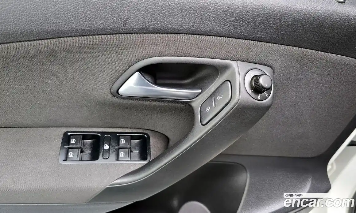 Volkswagen Polo 2014 1.6 гидро в Москве № 1838185, фото 17