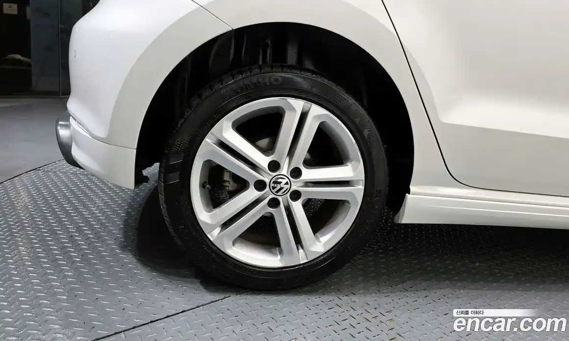 Volkswagen Polo 2014 1.6 гидро в Москве № 1838185, фото 5