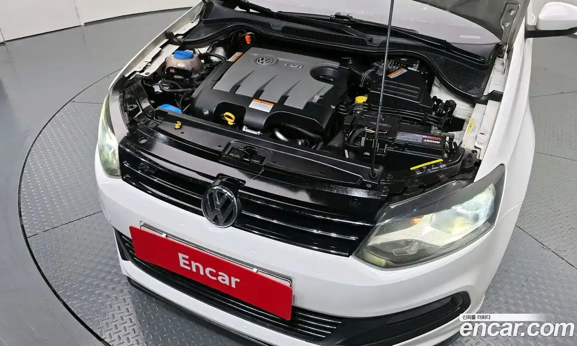 Volkswagen Polo 2014 1.6 гидро в Москве № 1838185, фото 6