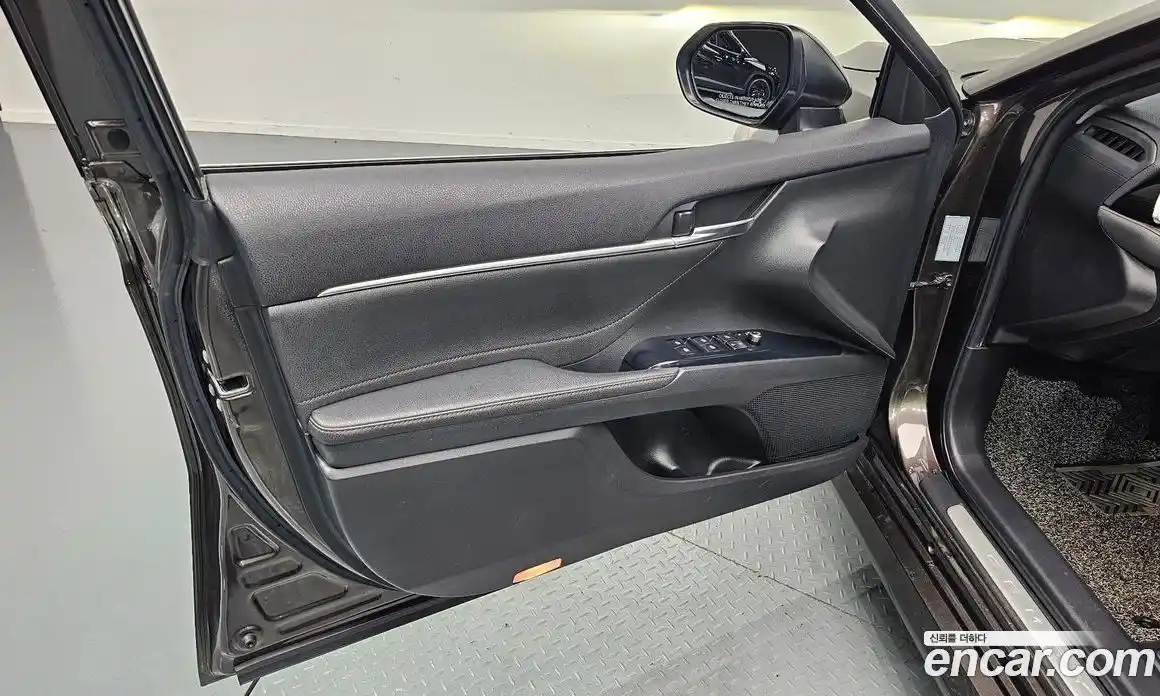 Toyota Camry 2017 2.5 гидро в Москве № 1838504, фото 14