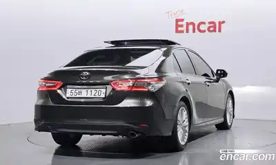 Toyota Camry 2017 2.5 гидро в Москве № 1838504, миниатюра 2