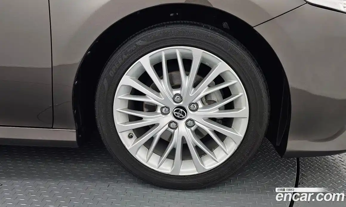 Toyota Camry 2017 2.5 гидро в Москве № 1838504, фото 7