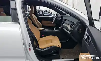 Volvo XC60 2019 2.0 гидро в Москве № 230544, миниатюра 11