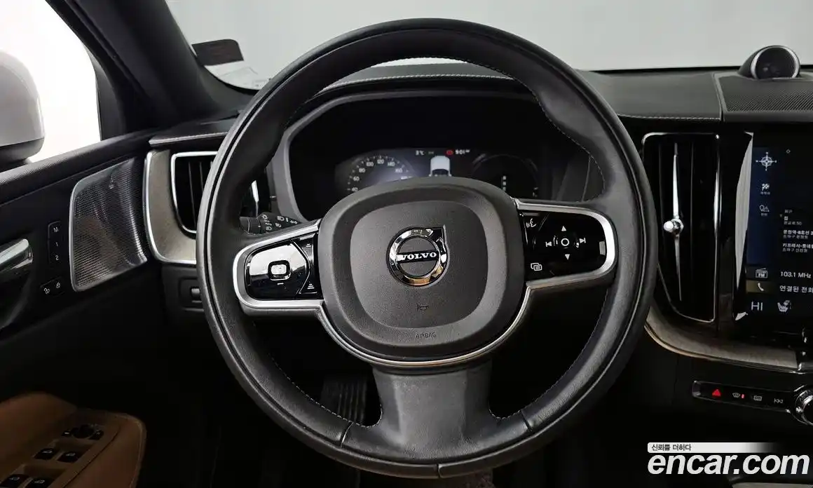Volvo XC60 2019 2.0 гидро в Москве № 230544, фото 13