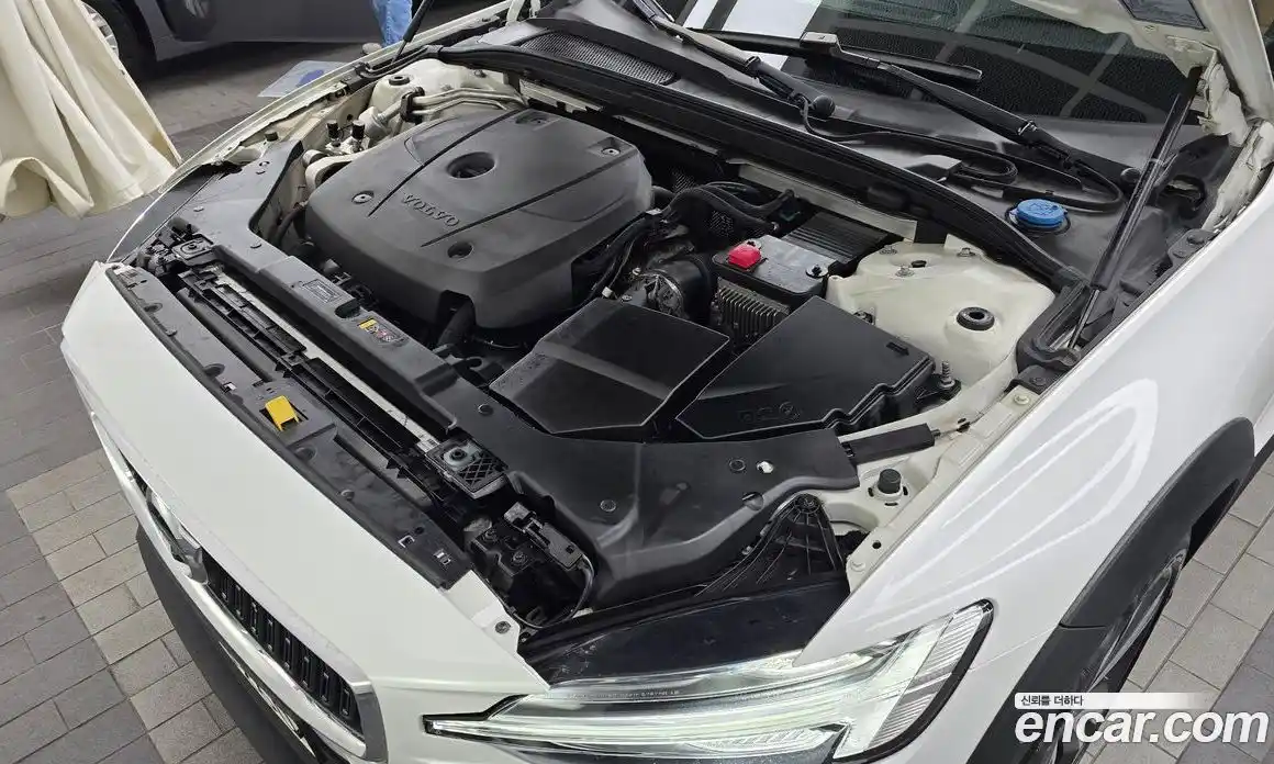 Volvo V60 2019 2.0 гидро в Москве № 230564, фото 6