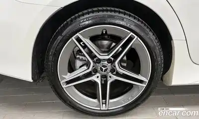 Mercedes-Benz CLS-Class 2023 2.0 гидро в Москве № 1279423, миниатюра 5