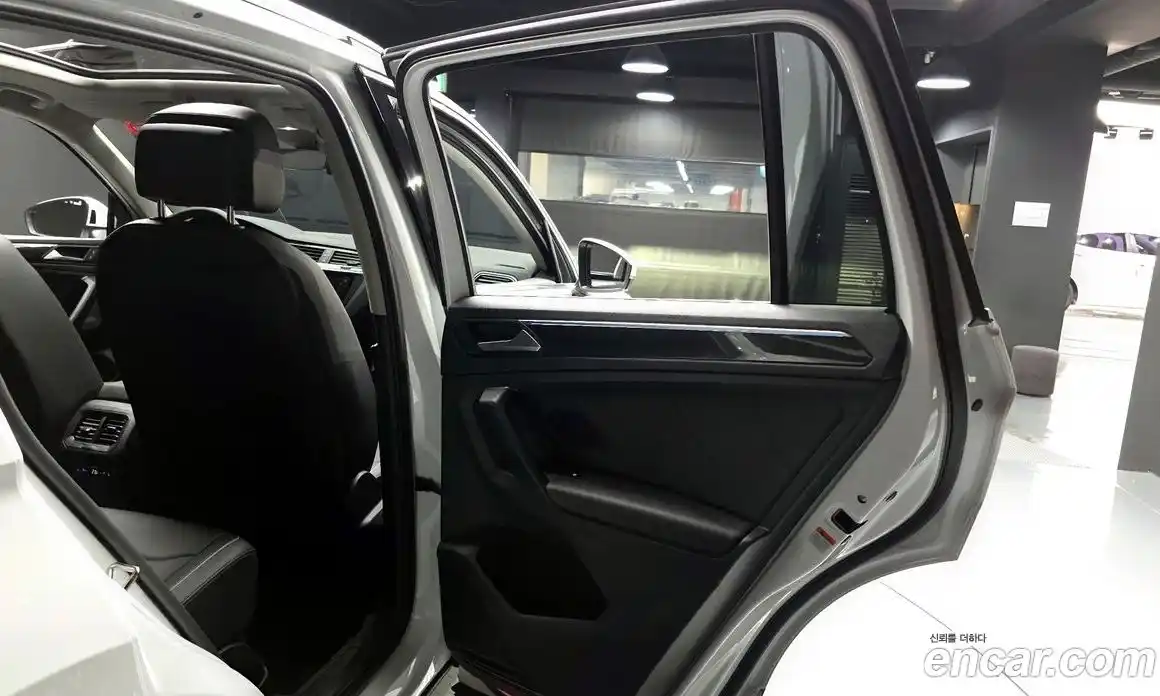 Volkswagen Tiguan 2024 2.0 гидро в Москве № 1281474, фото 15