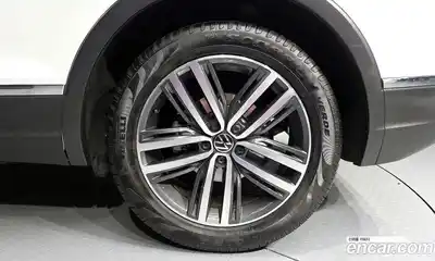 Volkswagen Tiguan 2024 2.0 гидро в Москве № 1281474, миниатюра 7