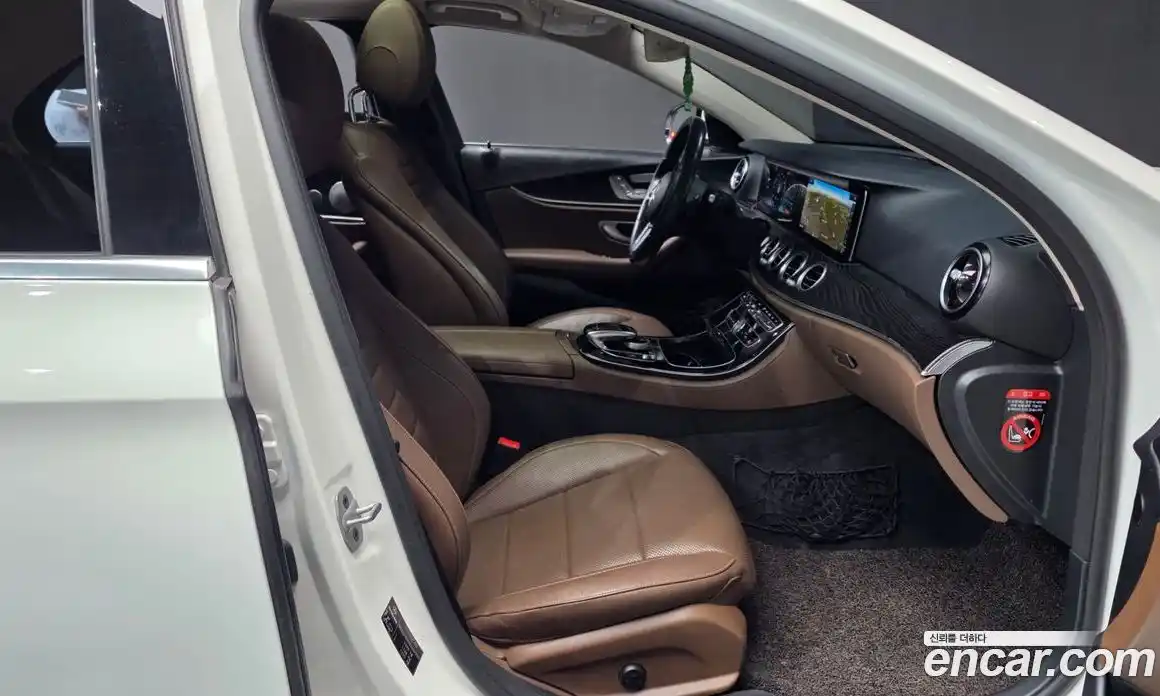 Mercedes-Benz E-Class 2019 2.0 гидро в Москве № 1291578, фото 17