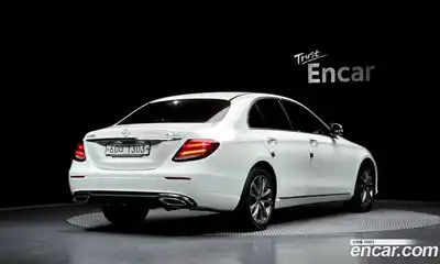 Mercedes-Benz E-Class 2019 2.0 гидро в Москве № 1291578, миниатюра 2