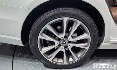 Mercedes-Benz E-Class 2019 2.0 гидро в Москве № 1291578, миниатюра 5