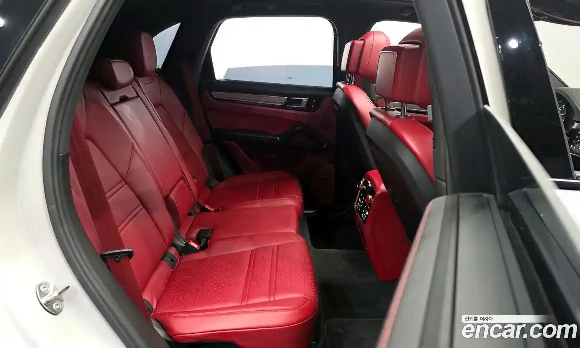 Porsche Cayenne 2023 3.0 гидро в Москве № 1292539, фото 17