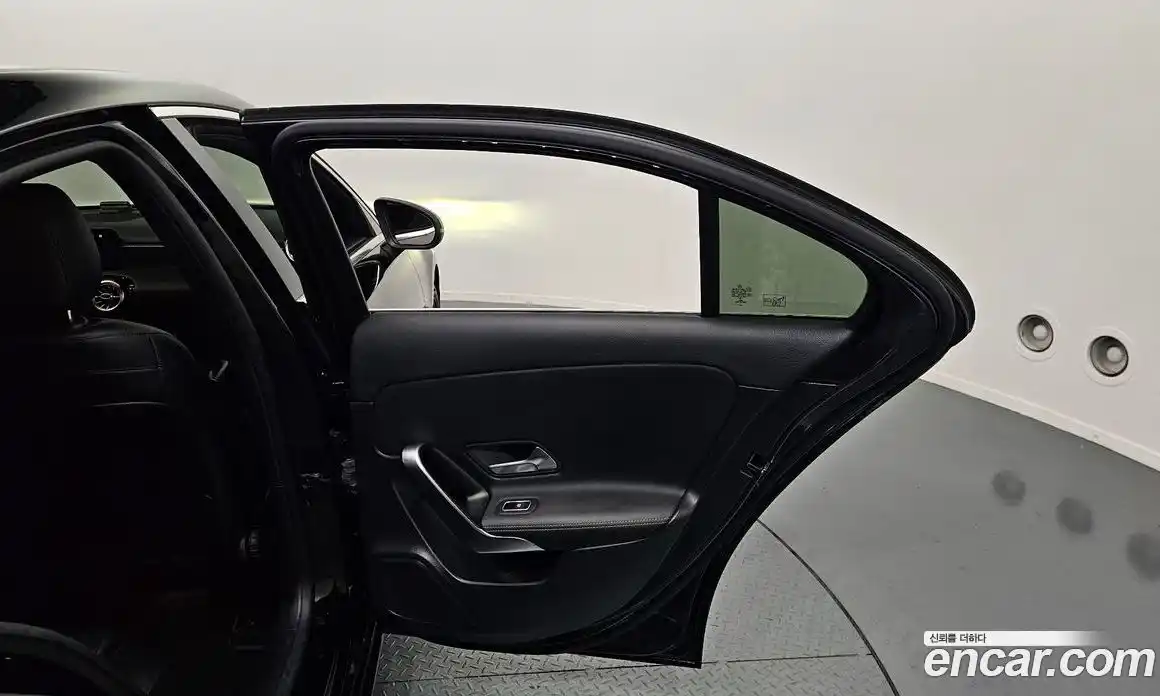 Mercedes-Benz A-Class 2021 2.0 гидро в Москве № 1322337, фото 15
