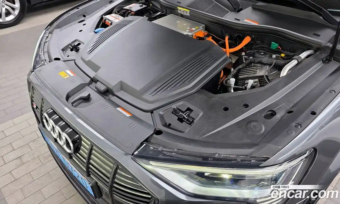 Audi e-tron 2023 0.2 гидро в Москве № 1322414, фото 6