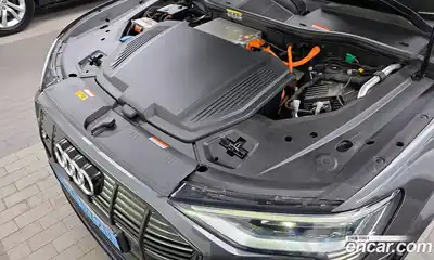 Audi e-tron 2023 0.2 гидро в Москве № 1322414, миниатюра 6