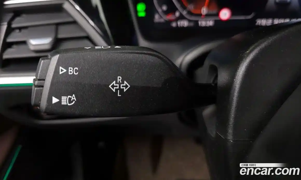 BMW 3-Series 2022 2.0 гидро, фото 30
