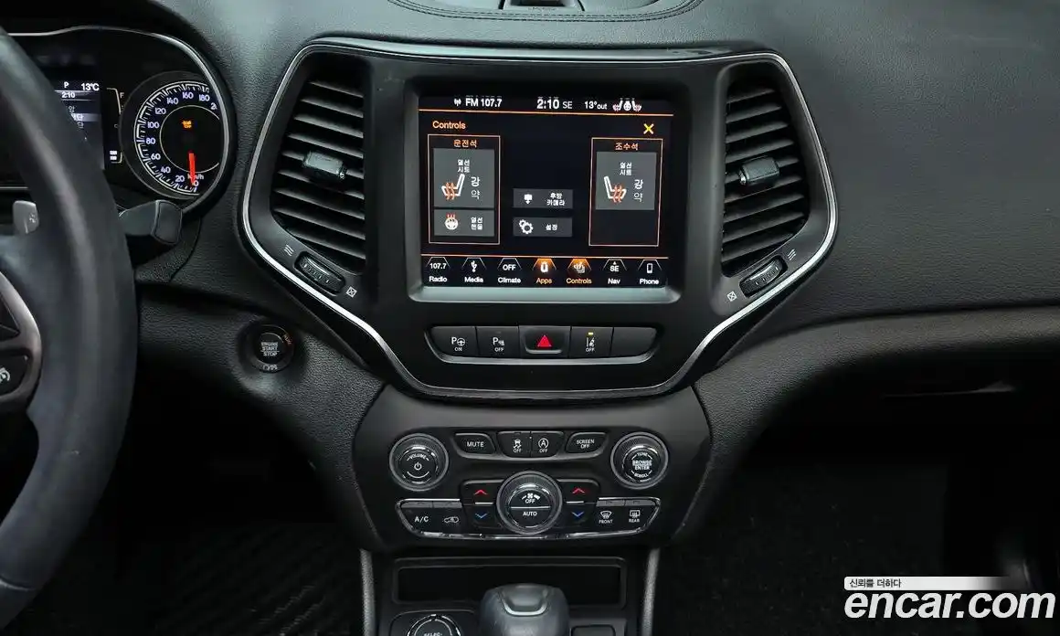 Jeep Cherokee 2019 2.4 гидро в Москве № 1350611, фото 20