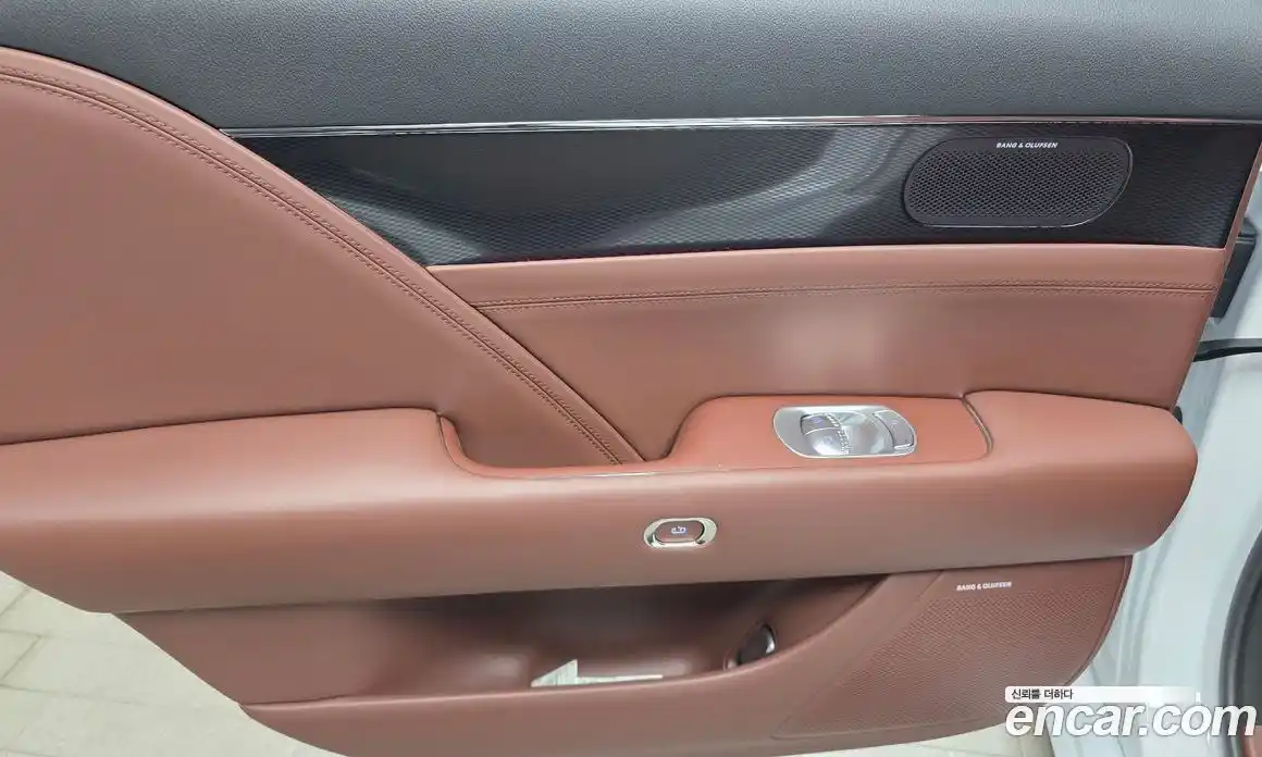 Genesis G90 2025 3.5 гидро в Москве, фото 15
