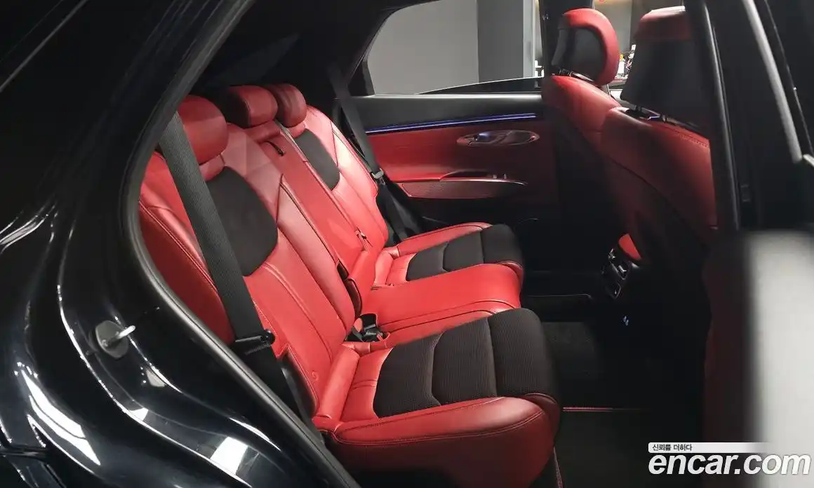 Genesis GV70 2024 2.5 гидро в Москве № 1399667, фото 17