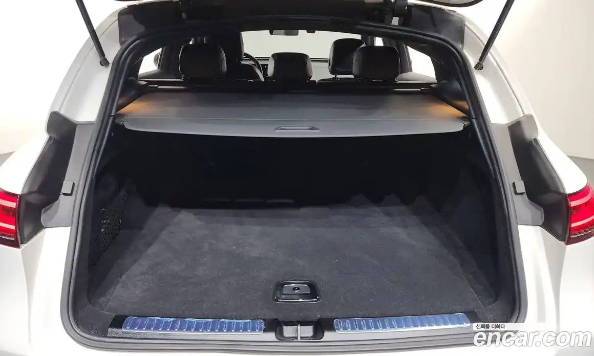 Mercedes-Benz EQC 2020 0.2 гидро в Москве № 1403815, фото 23