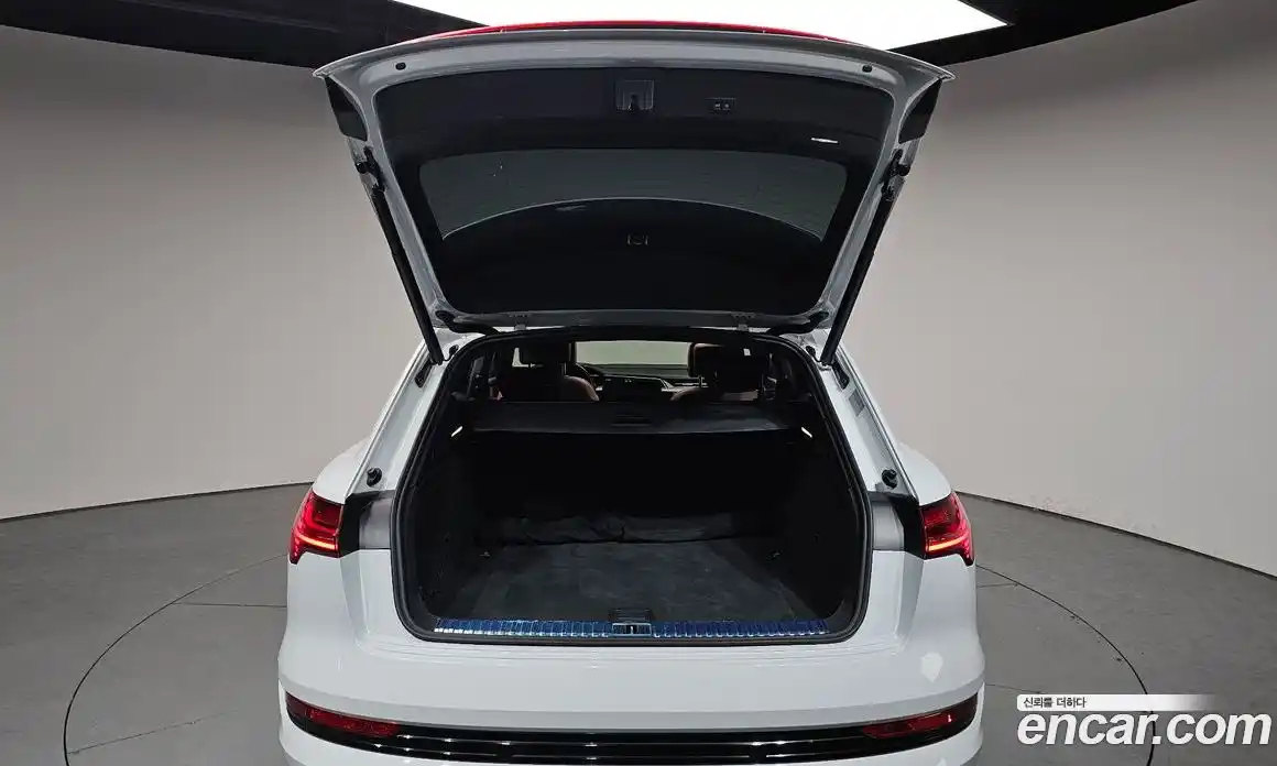 Audi e-tron 2020 0.2 гидро в Москве № 1404323, фото 25