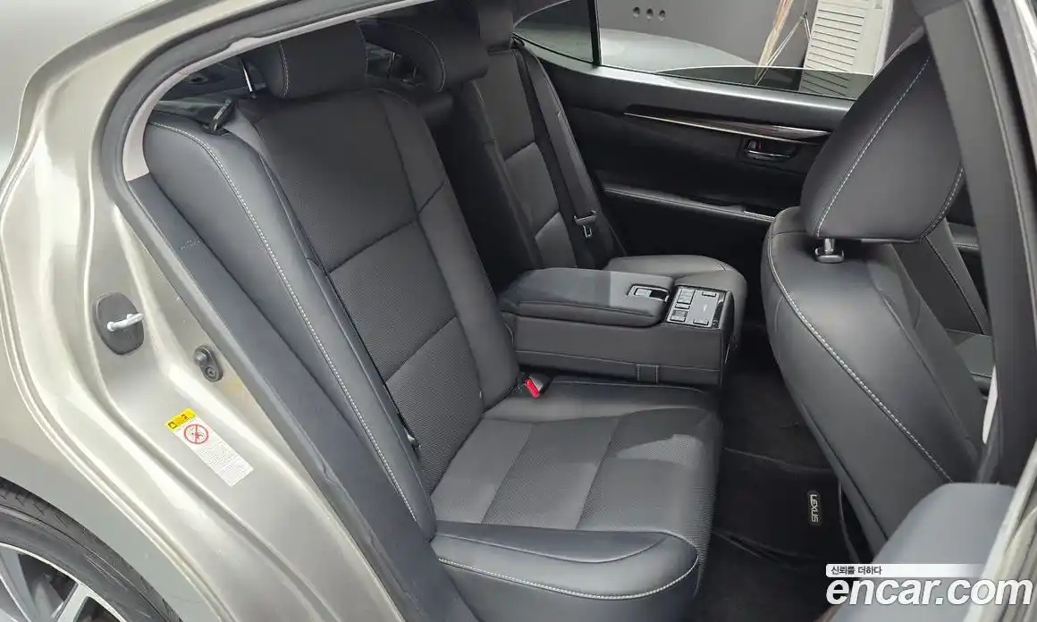 Lexus ES 2018 2.5 гидро в Москве № 1405391, фото 16