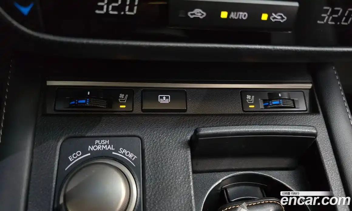 Lexus ES 2018 2.5 гидро в Москве № 1405391, фото 24