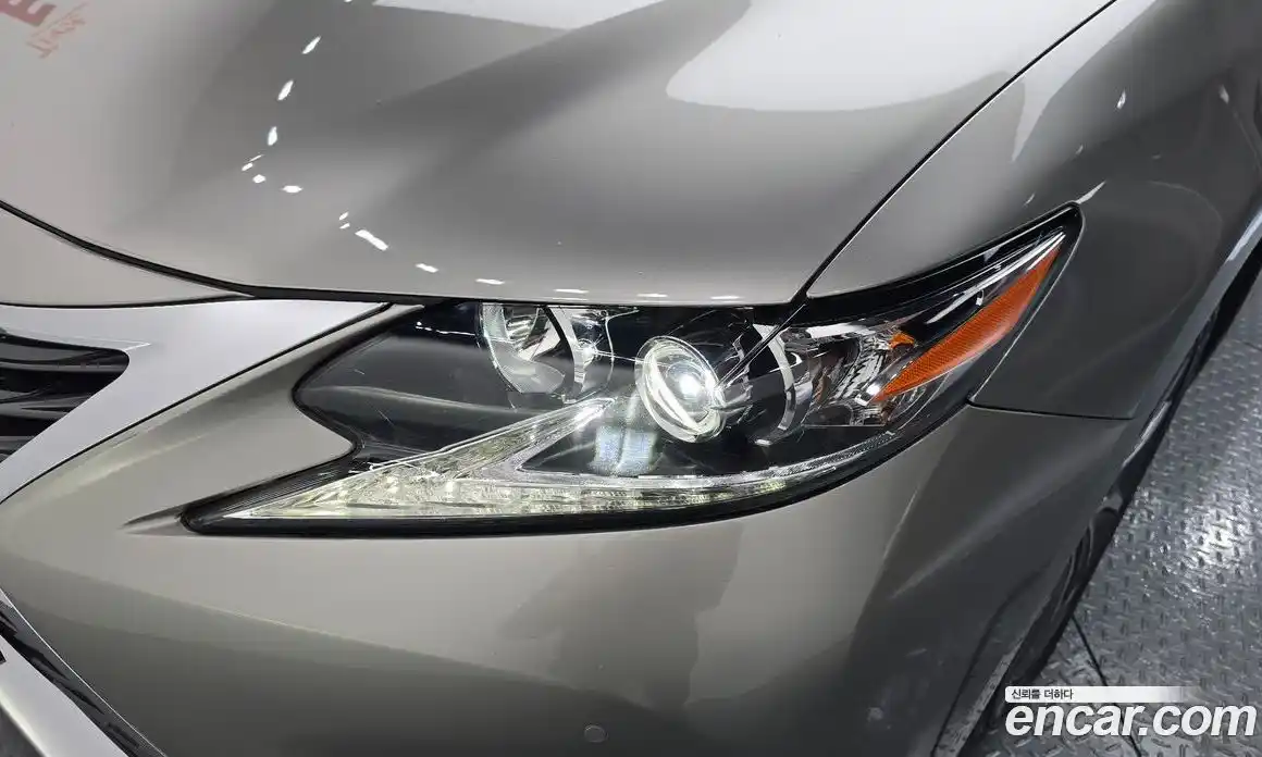 Lexus ES 2018 2.5 гидро в Москве № 1405391, фото 8