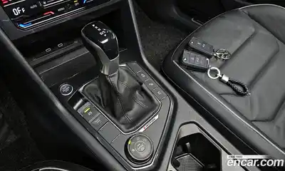 Volkswagen Tiguan 2022 2.0 гидро в Москве № 1405529, миниатюра 12
