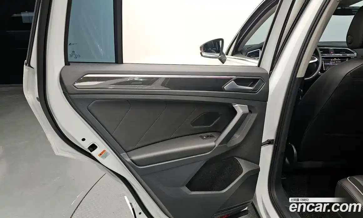 Volkswagen Tiguan 2022 2.0 гидро в Москве № 1405529, фото 15