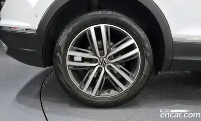 Volkswagen Tiguan 2022 2.0 гидро в Москве № 1405529, миниатюра 5
