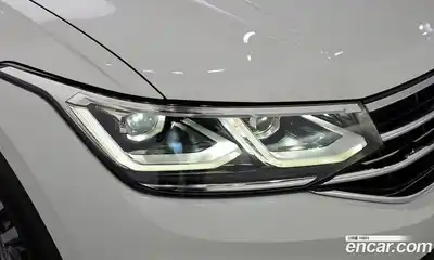 Volkswagen Tiguan 2022 2.0 гидро в Москве № 1405529, миниатюра 8