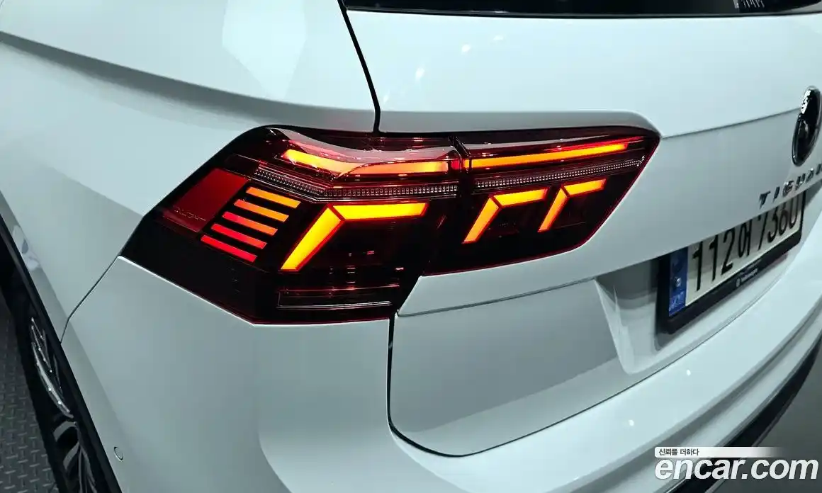 Volkswagen Tiguan 2022 2.0 гидро в Москве № 1405529, фото 9