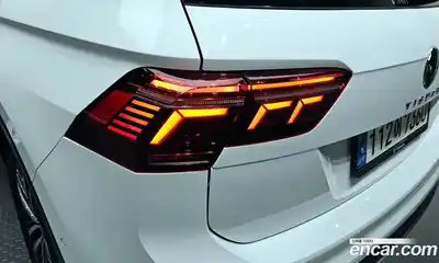 Volkswagen Tiguan 2022 2.0 гидро в Москве № 1405529, миниатюра 9
