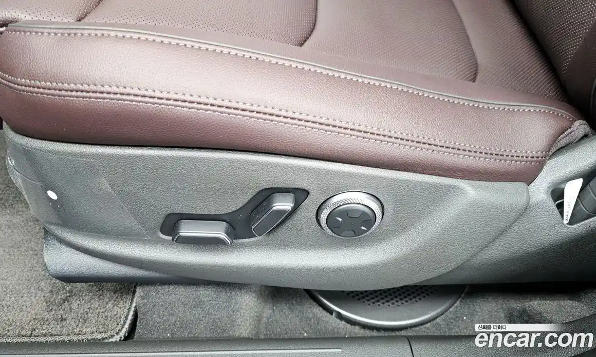Genesis GV70 2026 2.5 гидро в Москве № 1418435, фото 31