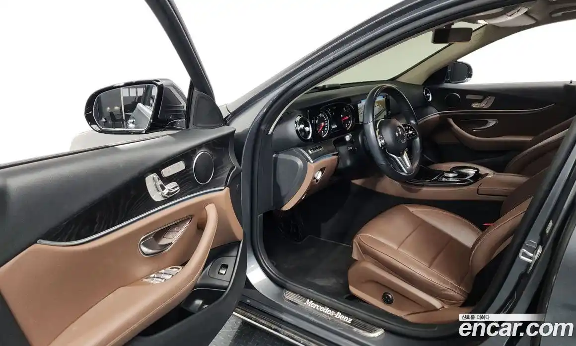 Mercedes-Benz E-Class 2018 1.9 гидро в Москве № 1421759, фото 12