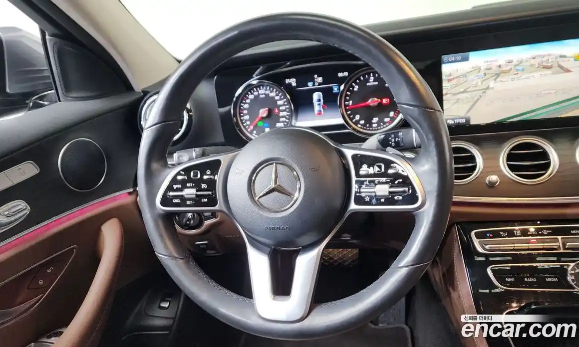 Mercedes-Benz E-Class 2018 1.9 гидро в Москве № 1421759, фото 17