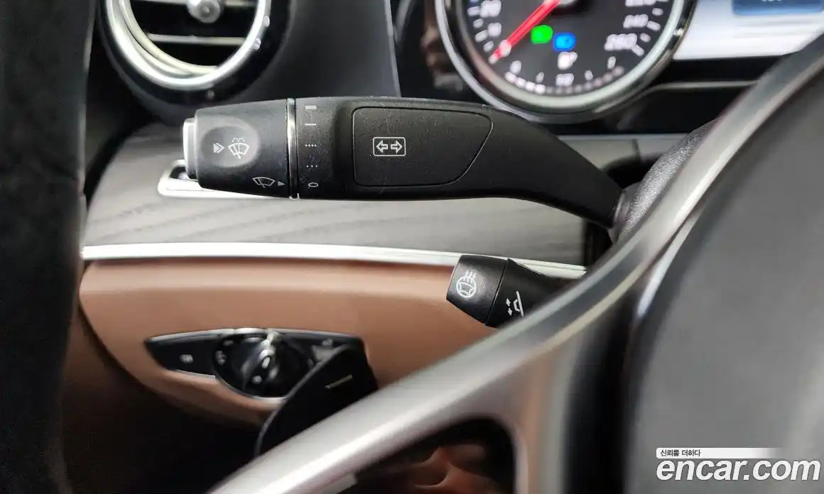 Mercedes-Benz E-Class 2018 1.9 гидро в Москве № 1421759, фото 22