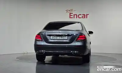 Mercedes-Benz E-Class 2018 1.9 гидро в Москве № 1421759, миниатюра 3