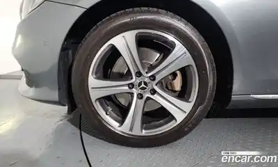 Mercedes-Benz E-Class 2018 1.9 гидро в Москве № 1421759, миниатюра 4