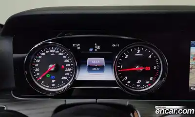 Mercedes-Benz E-Class 2018 1.9 гидро в Москве № 1421759, миниатюра 10