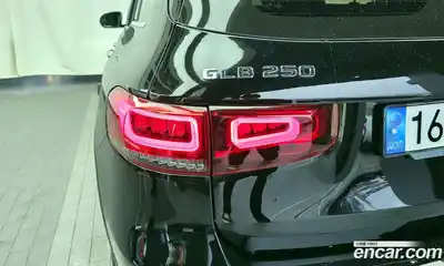 Mercedes-Benz GLB-Class 2022 2.0 гидро в Москве № 1422055, миниатюра 9
