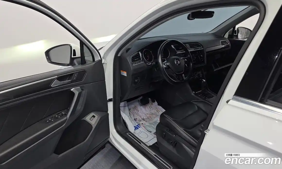 Volkswagen Tiguan 2019 2.0 гидро в Москве № 1424077, фото 13
