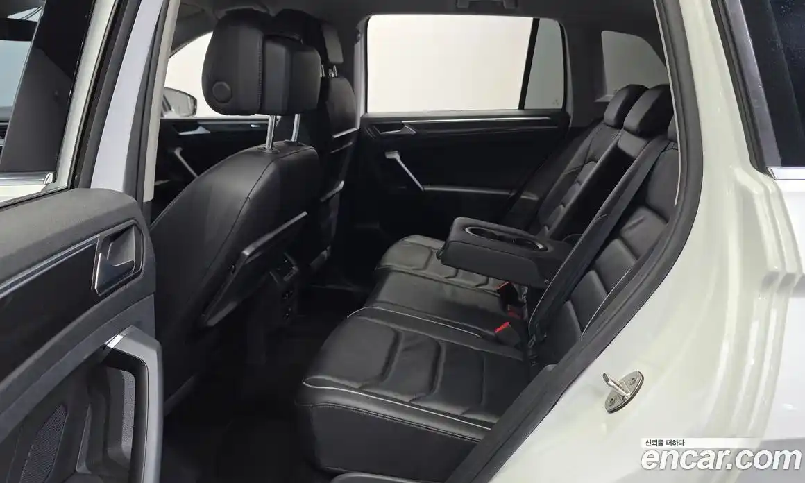 Volkswagen Tiguan 2019 2.0 гидро в Москве № 1424077, фото 18