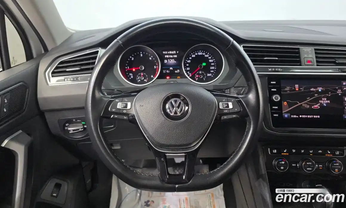 Volkswagen Tiguan 2019 2.0 гидро в Москве № 1424077, фото 20