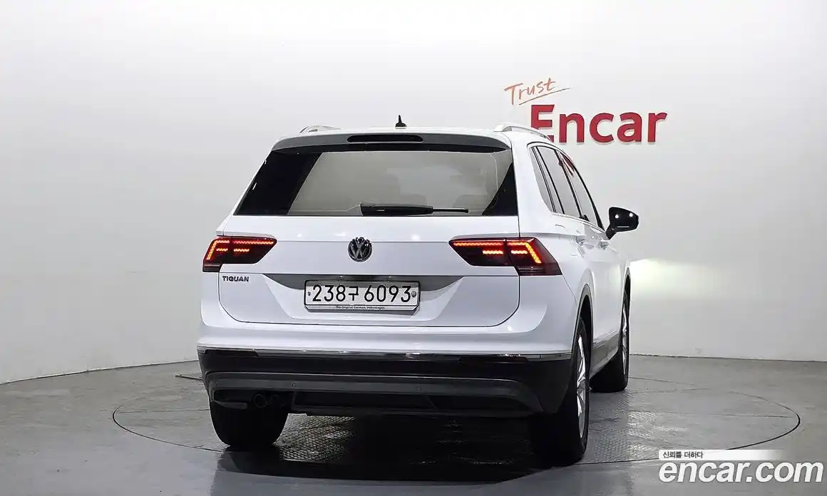 Volkswagen Tiguan 2019 2.0 гидро в Москве № 1424077, фото 4
