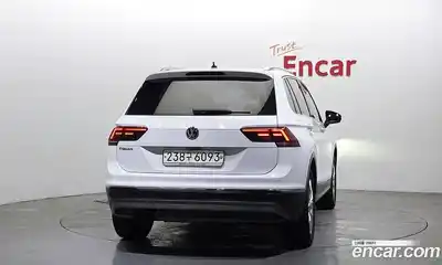 Volkswagen Tiguan 2019 2.0 гидро в Москве № 1424077, миниатюра 4