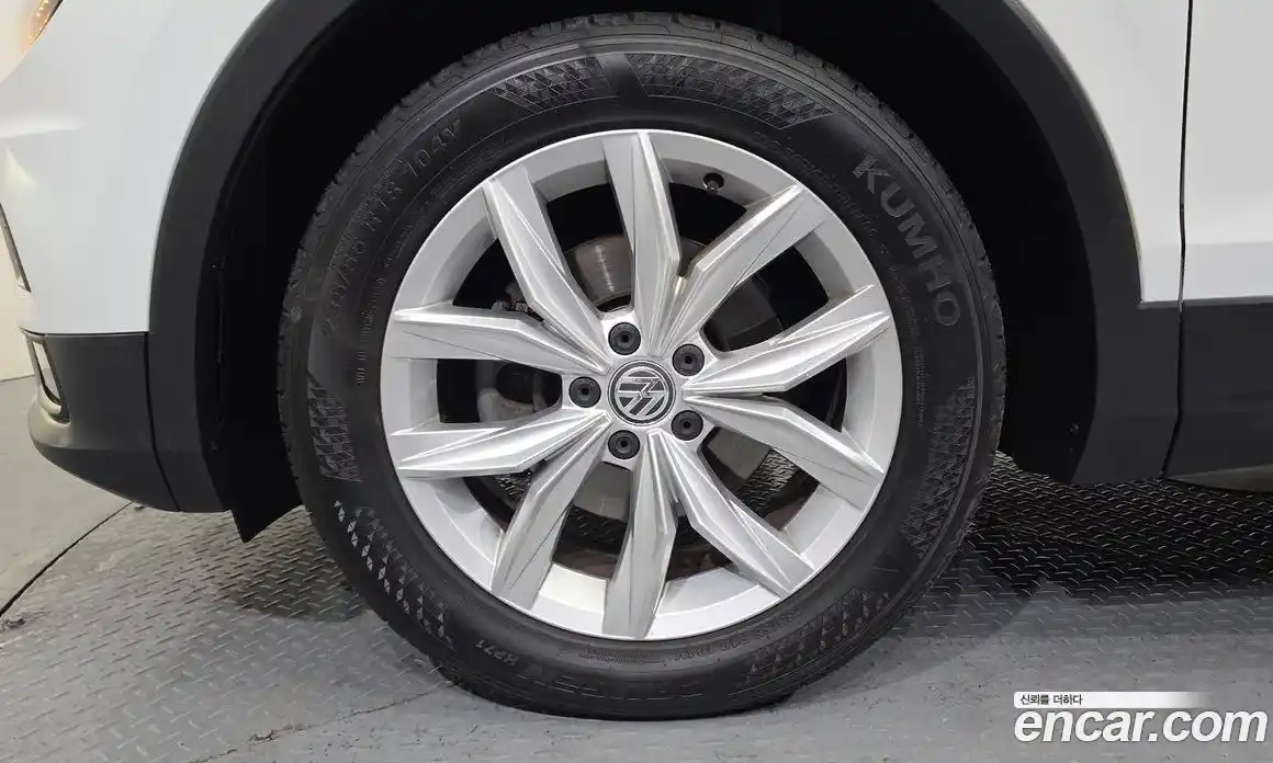 Volkswagen Tiguan 2019 2.0 гидро в Москве № 1424077, фото 5