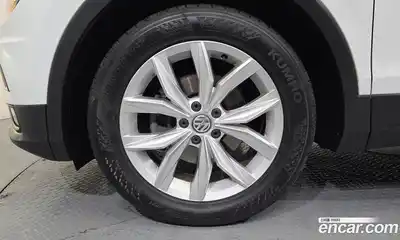 Volkswagen Tiguan 2019 2.0 гидро в Москве № 1424077, миниатюра 5