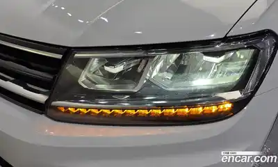 Volkswagen Tiguan 2019 2.0 гидро в Москве № 1424077, миниатюра 8